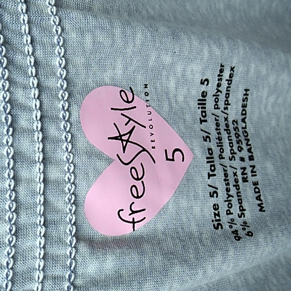 Nwt 2 Romper Set with Hair Scrunchie - Picture 11 of 12